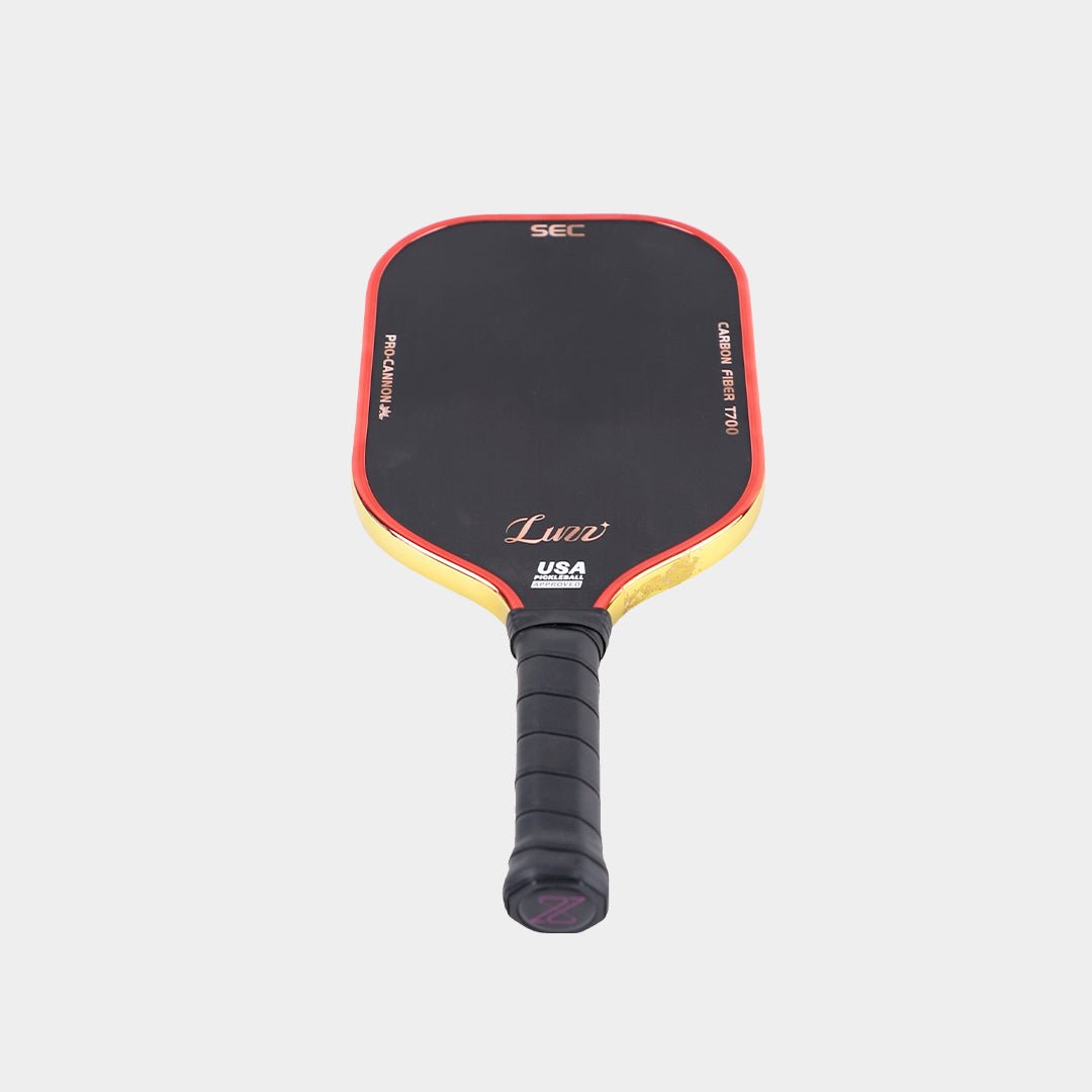 Perspective view of the pickleball paddle handle